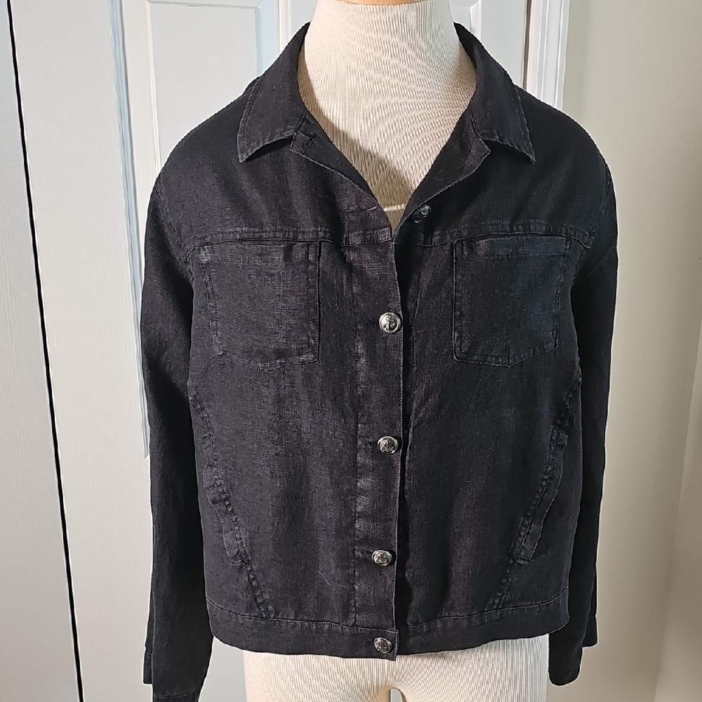 Tahari Classic Black Linen Jacket. Lightweight. Pockets.Size Large.
